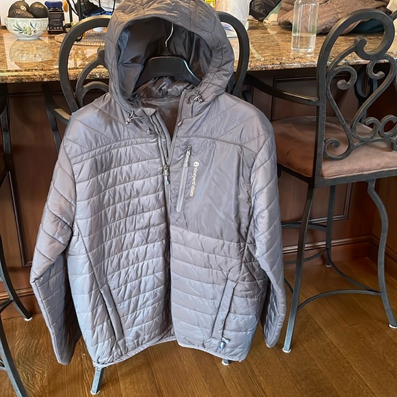 Vineyard Vines Other - COPY - Like New! Vineyard Vines Lightweight Quilted Jacket- Gray- Size Medium